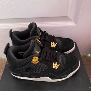Jordan 4s royalty